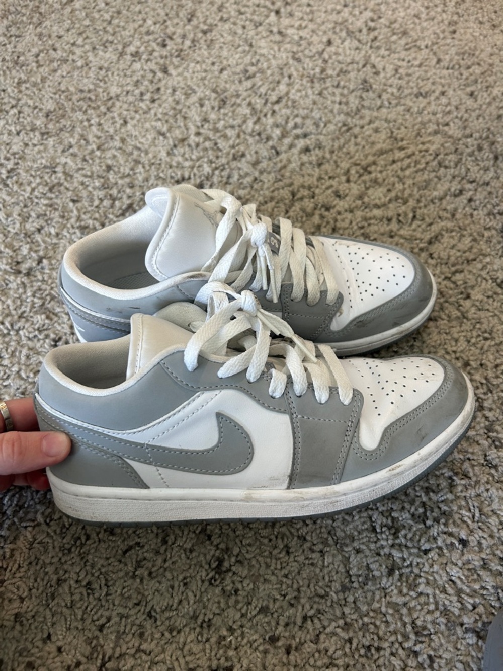 Nike Low-Top Sneakers in White and Light Gray